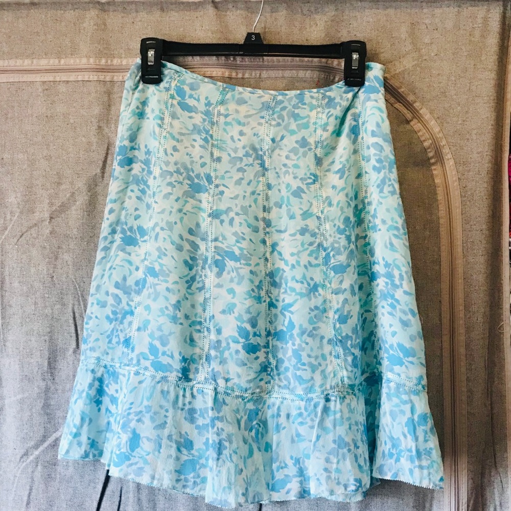 Ann Taylor LOFT: 4, silk blue & white spring skirt